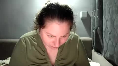 Laura online show from 11-11-25, 06:30