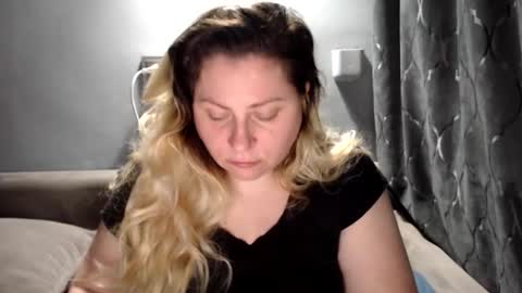 Laura online show from 03-31-26, 06:30