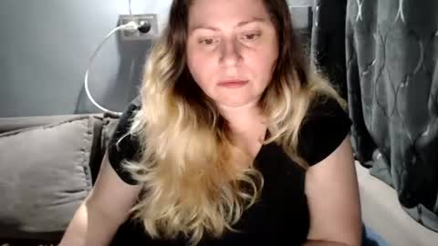 Laura online show from 07-14-26, 02:05