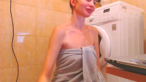 Snapshot of candyjesx chatting on 12-05-24, 06:33 CANDYJESx online show from 12-05-24, 06:33