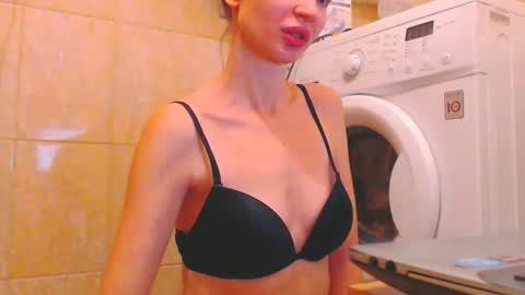 Snapshot of candyjesx chatting on 12-10-24, 10:38 CANDYJESx online show from 12-10-24, 10:38