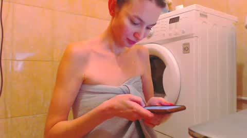 Snapshot of candyjesx chatting on 01-22-25, 12:06 CANDYJESx online show from 01-22-25, 12:06
