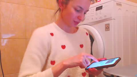 Snapshot of candyjesx chatting on 02-02-25, 03:28 CANDYJESx online show from 02-02-25, 03:28
