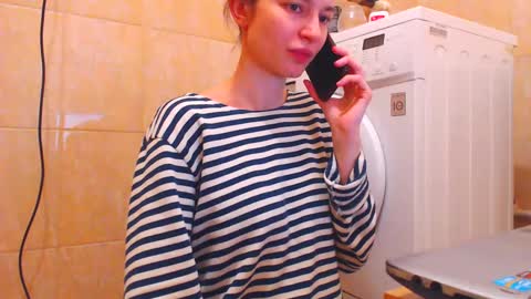 Snapshot of candyjesx chatting on 02-15-25, 03:06 CANDYJESx online show from 02-15-25, 03:06