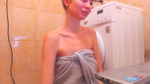 Snapshot of candyjesx chatting on 02-22-25, 10:07 CANDYJESx online show from 02-22-25, 10:07