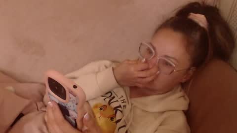Snapshot of candylady136 chatting on 04-30-26, 08:57 say meow and send tip online show from 04-30-26, 08:57