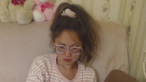 Snapshot of candylady136 chatting on 06-01-26, 05:47 say meow and send tip online show from 06-01-26, 05:47