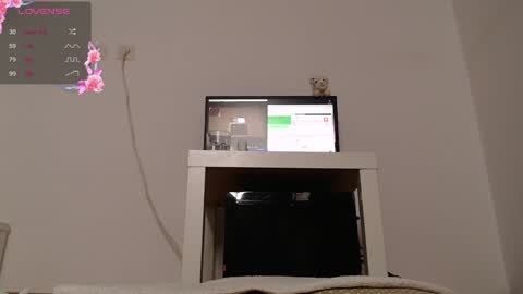 Snapshot of candyliciousss chatting on 02-05-25, 09:57 candyliciousss online show from 02-05-25, 09:57