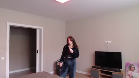 Snapshot of candymini chatting on 01-25-25, 08:53 candymini online show from 01-25-25, 08:53