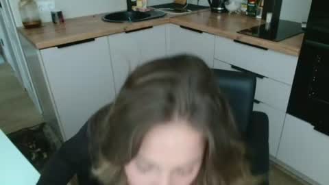 Snapshot of candymini chatting on 07-12-26, 05:15 candymini online show from 07-12-26, 05:15