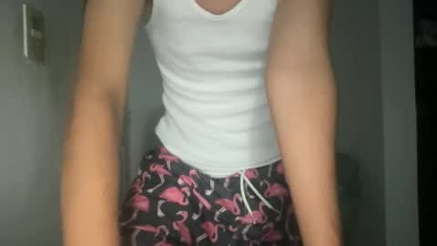 Snapshot of candyperfumeboyy chatting on 04-26-26, 03:48 candyperfumeboyy online show from 04-26-26, 03:48