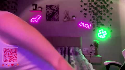 Snapshot of candyrass chatting on 05-31-26, 08:54 Candy online show from 05-31-26, 08:54