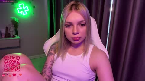 Snapshot of candyrass chatting on 06-06-26, 07:57 Candy online show from 06-06-26, 07:57