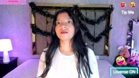 Candys Victoria online show from 12-17-25, 03:23