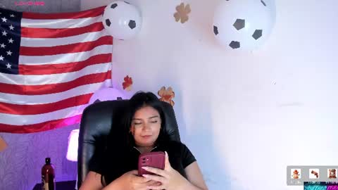 Snapshot of candys_victoria chatting on 07-05-26, 05:14 Candys Victoria online show from 07-05-26, 05:14