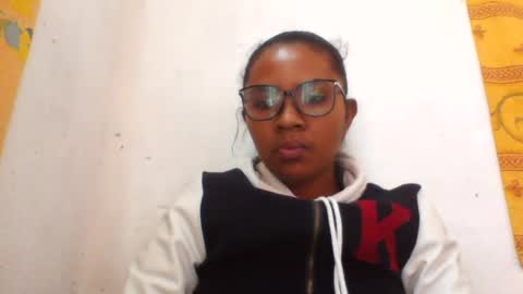 Snapshot of candysourensx chatting on 06-22-26, 06:32 CandySourensx online show from 06-22-26, 06:32
