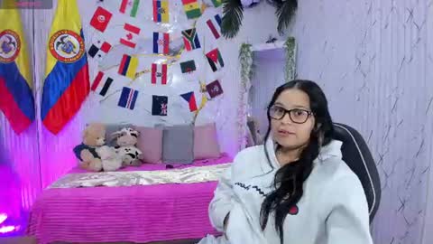 Snapshot of candyy_tay1 chatting on 07-11-26, 11:35 CANDYY online show from 07-11-26, 11:35