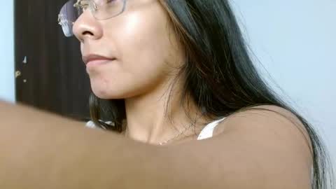 Snapshot of cannela_sweett chatting on 05-09-26, 02:44 cannela sweet online show from 05-09-26, 02:44
