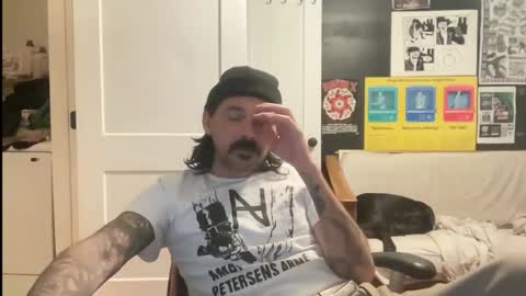 Snapshot of cantleavethehouse chatting on 02-05-26, 08:52 cantleavethehouse online show from 02-05-26, 08:52