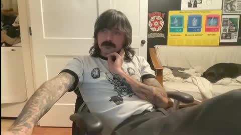 Snapshot of cantleavethehouse chatting on 02-08-26, 09:45 cantleavethehouse online show from 02-08-26, 09:45