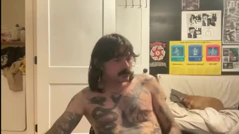 Snapshot of cantleavethehouse chatting on 02-11-26, 09:36 cantleavethehouse online show from 02-11-26, 09:36