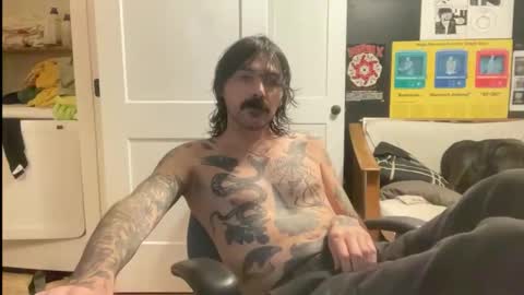 Snapshot of cantleavethehouse chatting on 02-13-26, 12:06 cantleavethehouse online show from 02-13-26, 12:06