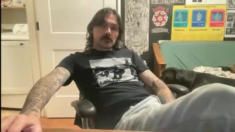 Snapshot of cantleavethehouse chatting on 02-27-26, 05:51 cantleavethehouse online show from 02-27-26, 05:51