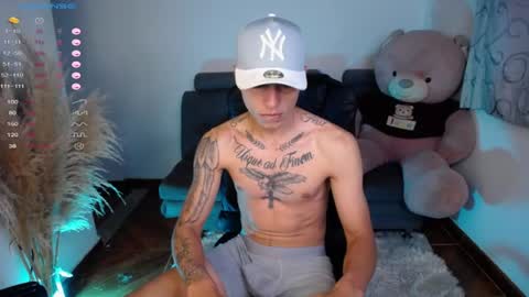 Snapshot of capoink chatting on 07-22-26, 08:17 Jonny online show from 07-22-26, 08:17