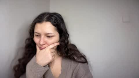 Emma online show from 02-02-26, 05:39