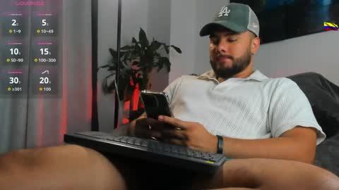 Snapshot of caprywilliams chatting on 05-30-26, 08:44 caprywilliams online show from 05-30-26, 08:44