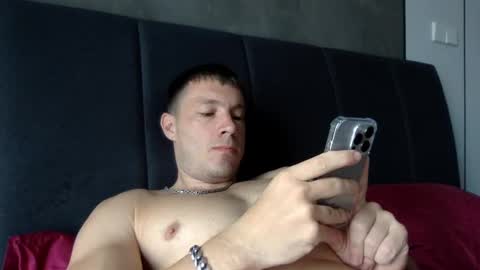 Snapshot of capt_oliver chatting on 12-24-24, 05:38 follow my twitter  online show from 12-24-24, 05:38