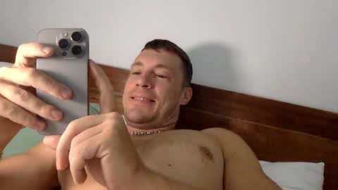 Snapshot of capt_oliver chatting on 09-28-25, 05:02 follow my twitter  online show from 09-28-25, 05:02