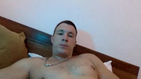 Snapshot of capt_oliver chatting on 10-05-25, 05:39 follow my twitter  online show from 10-05-25, 05:39