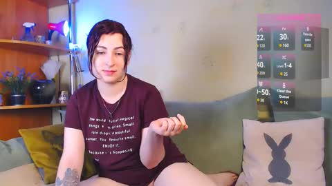 Snapshot of car0line1995 chatting on 11-09-25, 08:01 girl - foxi and tranny - kami online show from 11-09-25, 08:01