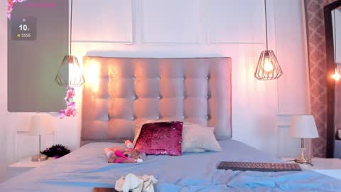 Cara  online show from 12-15-24, 10:39