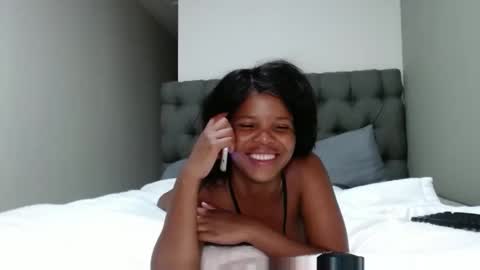 fifi online show from 03-10-25, 09:07