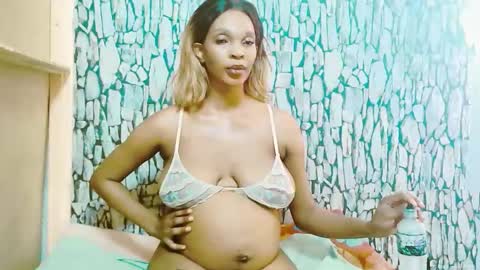 Snapshot of caramelminxxx1 chatting on 02-12-26, 07:36 caramelminxxx1 online show from 02-12-26, 07:36