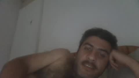 Snapshot of caravibugue chatting on 12-31-24, 10:04 caravibugue online show from 12-31-24, 10:04