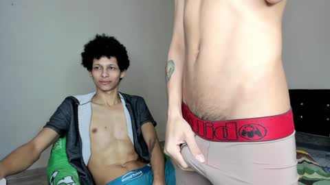 Snapshot of cardrey05 chatting on 12-09-24, 11:15 Carlos and Cristian online show from 12-09-24, 11:15