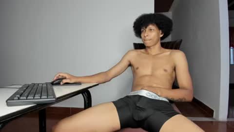 Snapshot of cardrey05 chatting on 07-18-26, 11:19 Carlos and Cristian online show from 07-18-26, 11:19