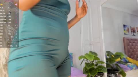 Snapshot of cardykambell chatting on 09-24-25, 05:44 cardykambell online show from 09-24-25, 05:44