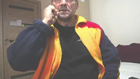 Laz online show from 01-26-25, 05:23
