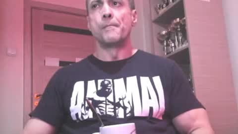 Snapshot of carin_the_body chatting on 06-09-26, 03:40 Laz online show from 06-09-26, 03:40