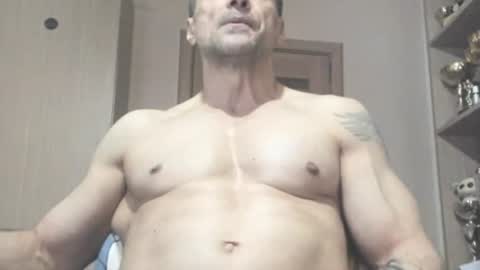 Snapshot of carin_the_body chatting on 06-18-26, 09:09 Laz online show from 06-18-26, 09:09