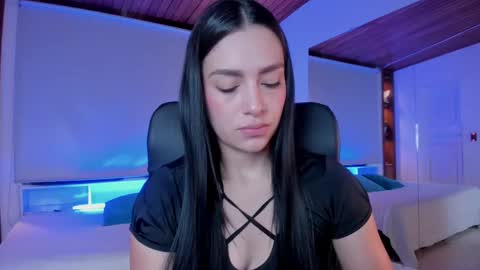 Snapshot of carina_rossi chatting on 03-12-25, 11:53 Carina online show from 03-12-25, 11:53