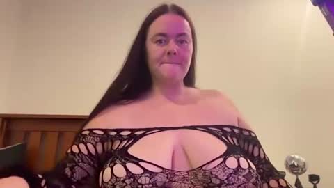 carinabro10 online show from 06-28-26, 08:53