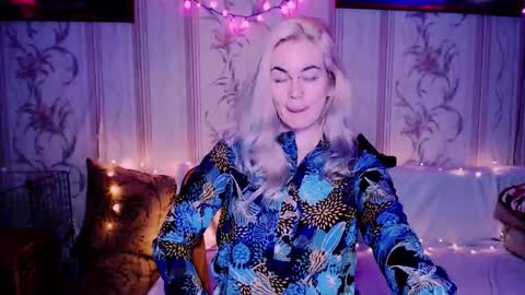 Carin online show from 02-10-26, 07:18