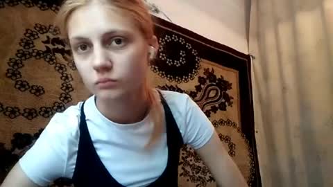 Kira online show from 05-18-26, 04:07