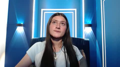 Carito online show from 11-26-25, 03:40