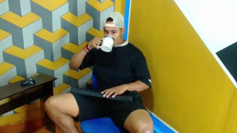 carl_jhonson1 online show from 01-07-25, 02:41